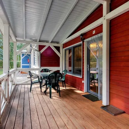 Ferienhaus Bergstrasse 4 بيت للعطل *